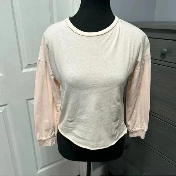 Kuwallatee Top - Picture 1 of 6